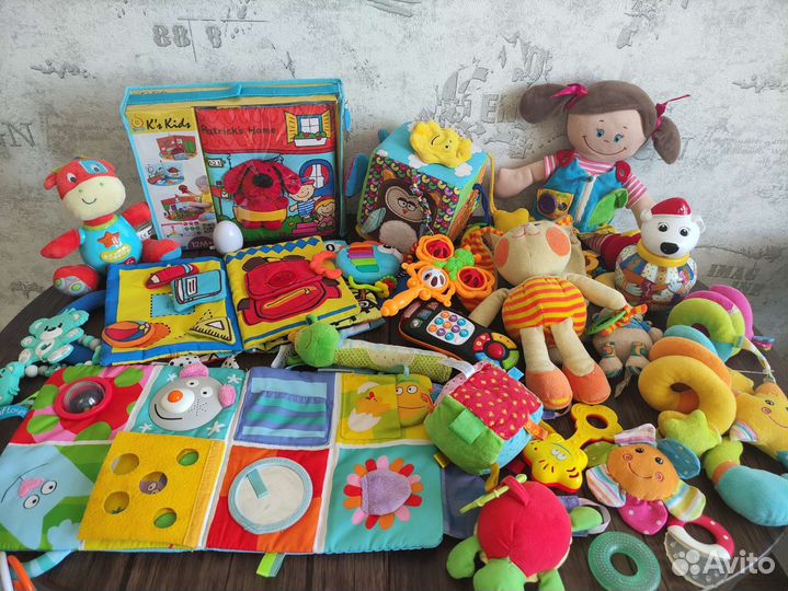 Развивающие игрушки пакетом