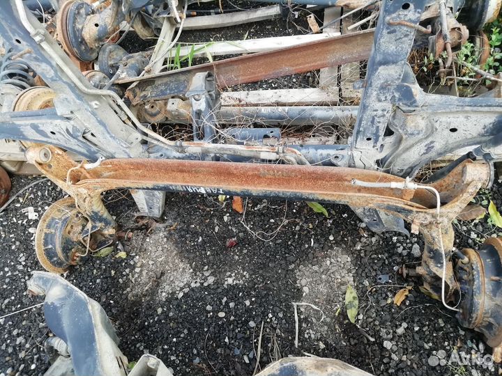 Балка задняя Таврия в сборе