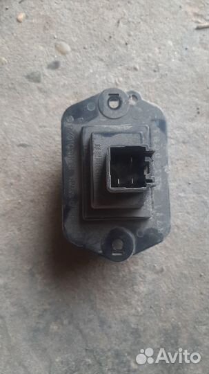 Резистор печки на Mazda 6 GH от 2008-2012 г