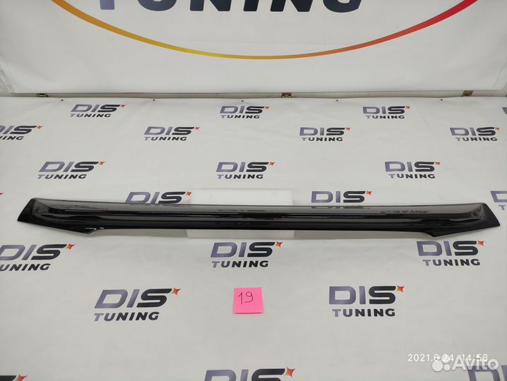 Спойлер под стекло Land Cruiser 200 Black 2016+