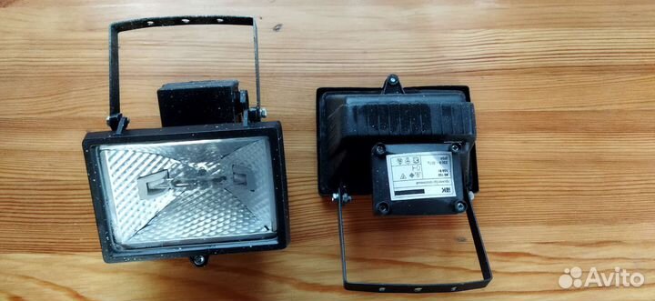Прожектор галогеновый