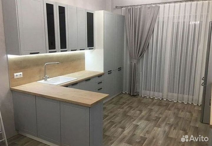 Кухня новая