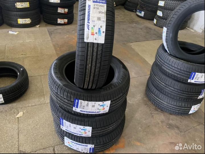 Winrun R330 215/60 R16 95H