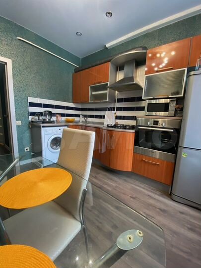 2-к. квартира, 60 м², 3/3 эт.