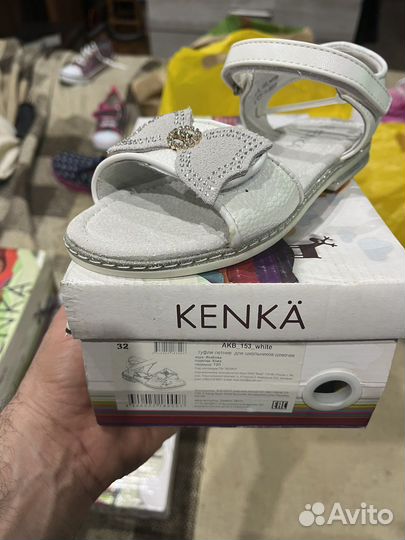 Сандали для девочек