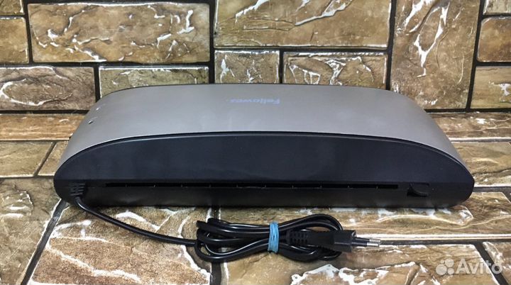 Ламинатор офисный Fellowes Spectra