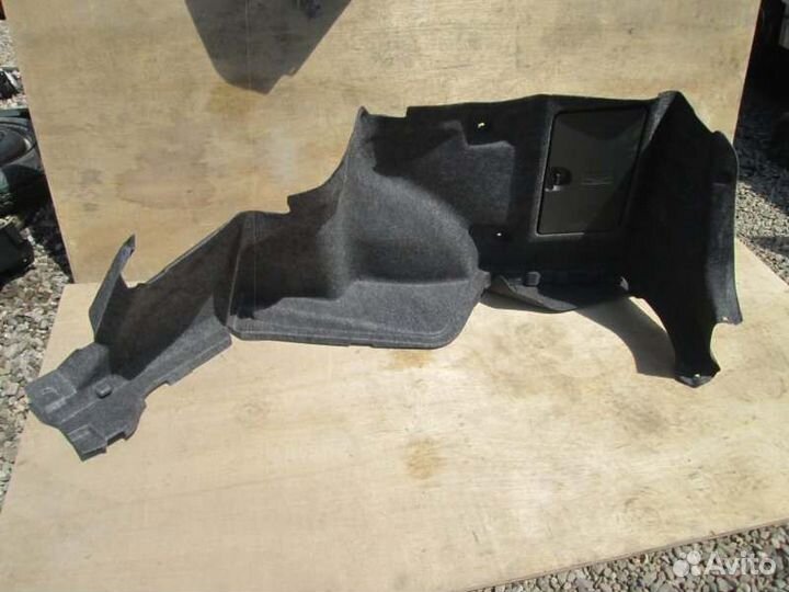 Обшивка багажника правая Honda Torneo CF3 F18B