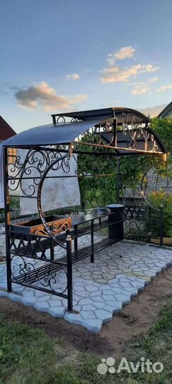 Кованые мангалы с крышей