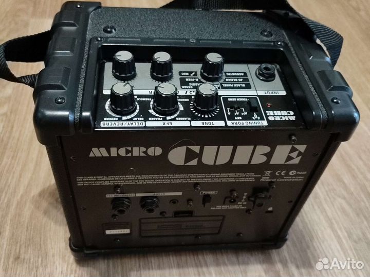 Roland Micro Cube Комбоусилитель