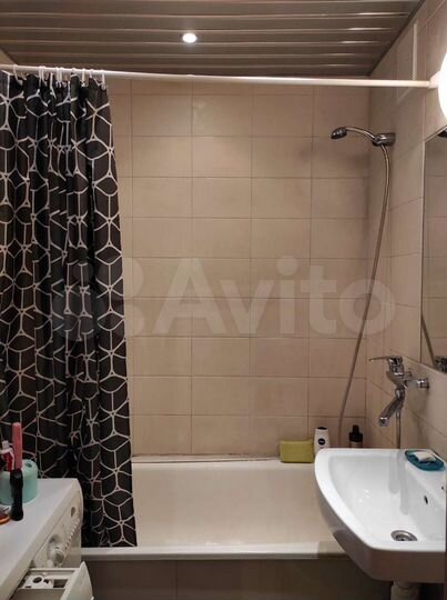 Комната 14 м² в 4-к., 1/9 эт.