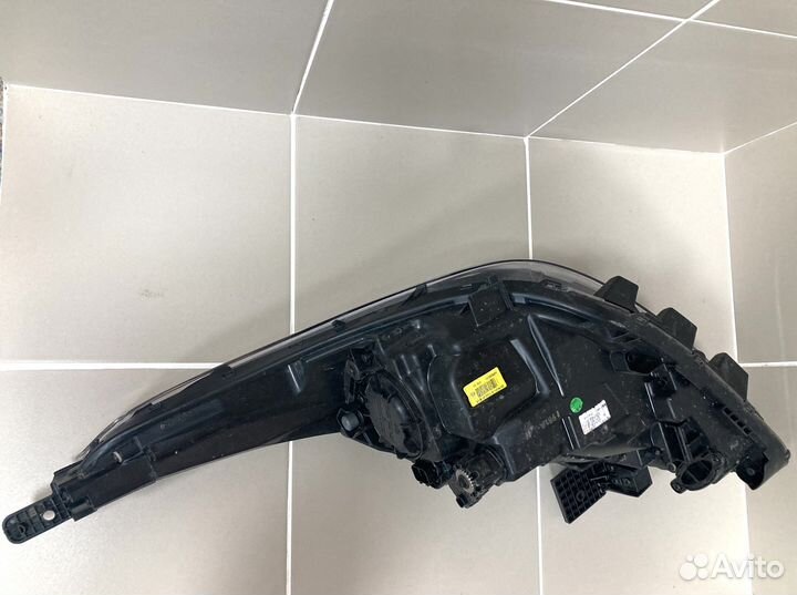 Фара правая Kia Rio 2017-2020 г.в. 92102H0010