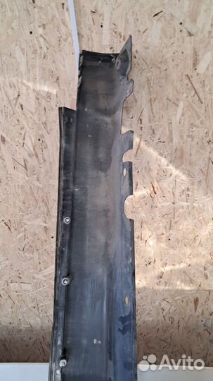 Левый порог х5м е70