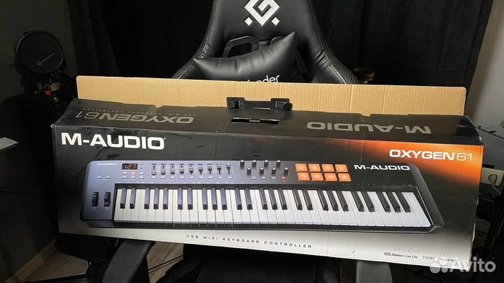 Миди клавиатура M-audio Oxygen 61 MK IV