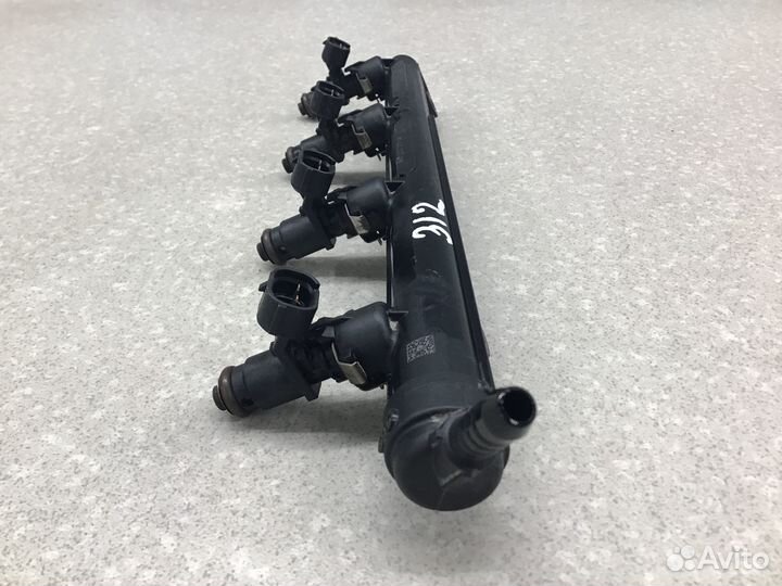 Рейка топливная (рампа) Skoda Rapid 2013-2020