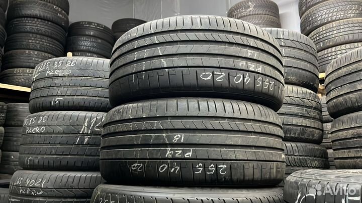 Pirelli P Zero PZ4 255/40 R20 100Y