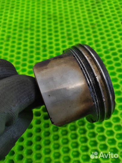 Поршень с шатуном Chevrolet Lacetti J200 F14D3