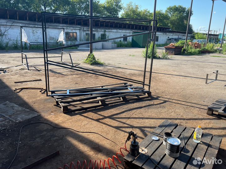 Дровница уличная