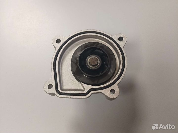 Насос водяной, помпа Polo Octavia Jetta Rapid