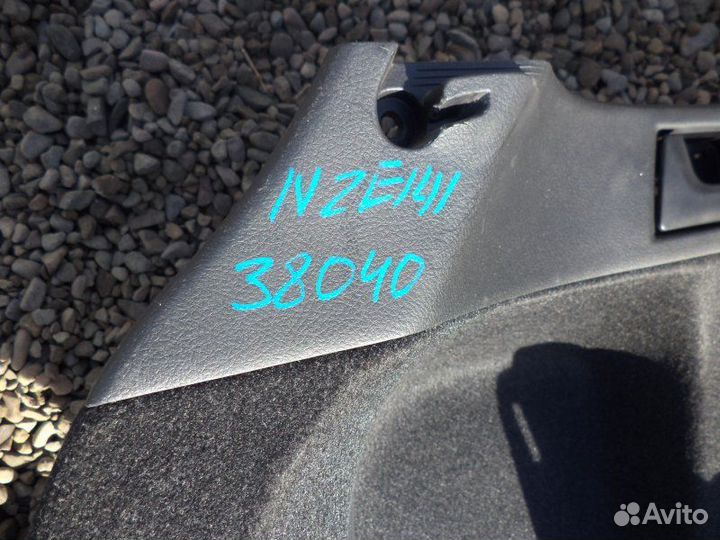 Обшивка багажника левая Toyota Corolla Fielder