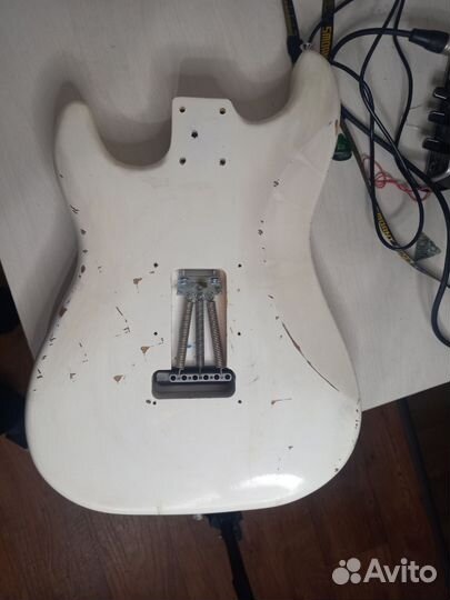Дека от электрогитары