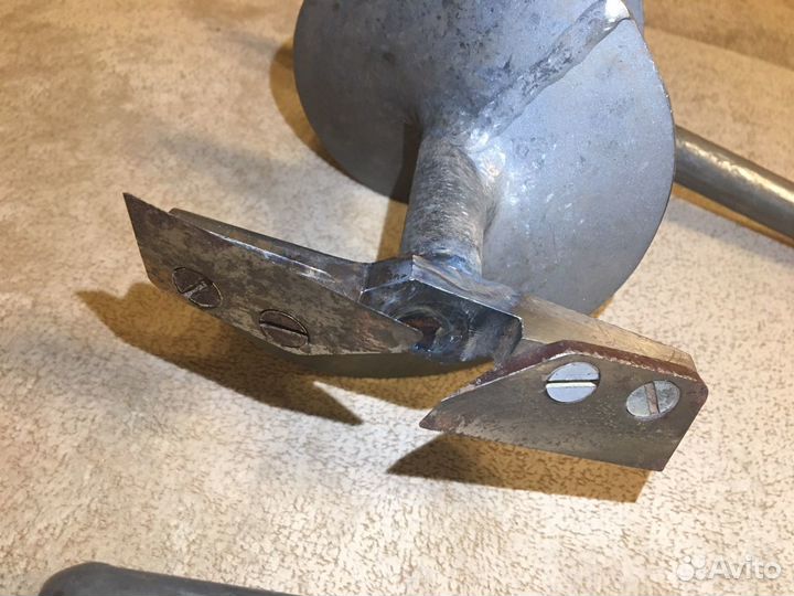 Бур титановый с эбонитовыми ручками