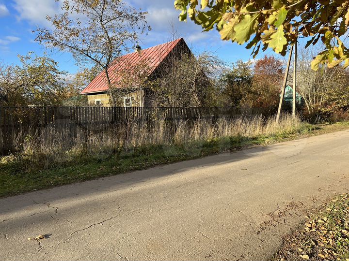 Дом 56 м² на участке 12 сот.