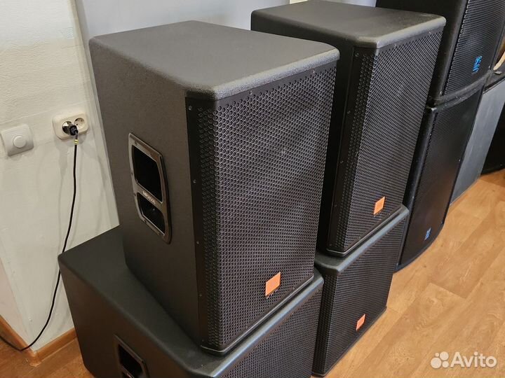 Колонки JBL MRX 515