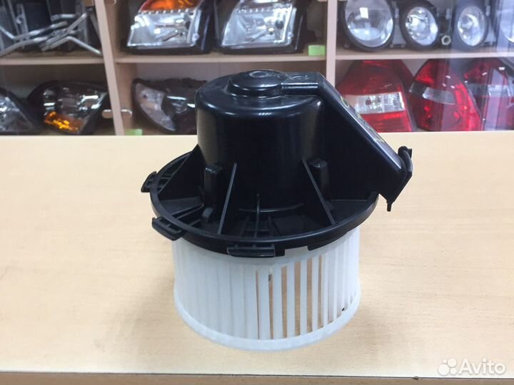 Мотор печи Мерседес Спринтер / Фольксваген Крафтер