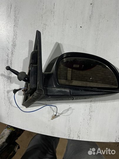 Hyundai accent зеркало