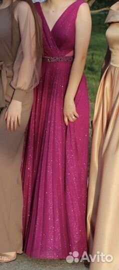 Нарядное платье