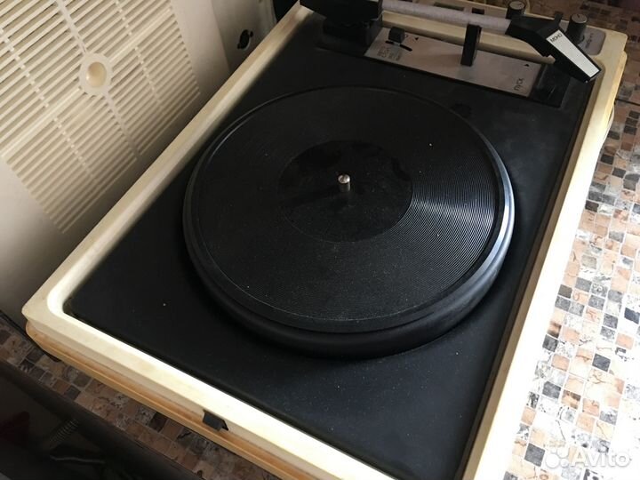 Виниловый проигрыватель концертный 304