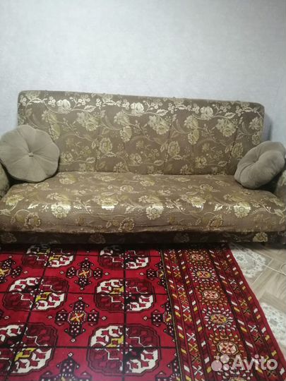 Диван и кресло бу