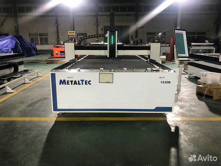 Оптоволоконный лазерный станок MetalTec 1530B (100