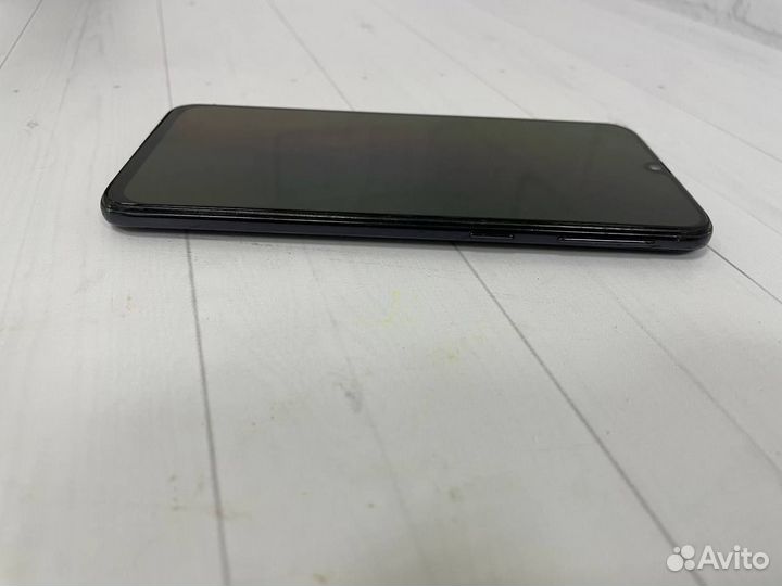 Samsung Galaxy A40, 4/64 ГБ