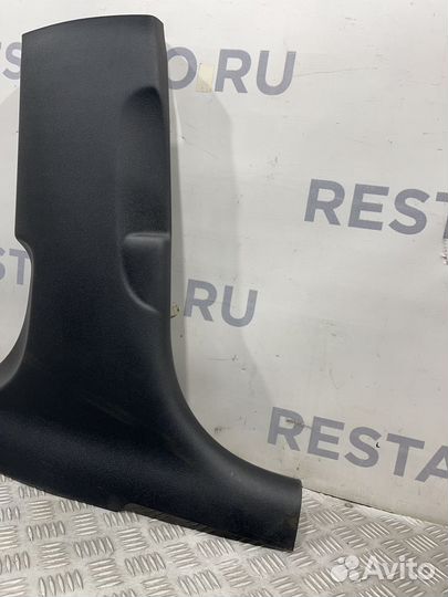 Обшивка стойки Audi A7