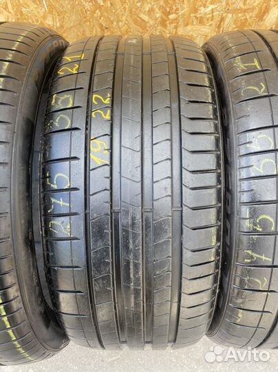 Pirelli P Zero 325/30 R21 и 275/35 R21