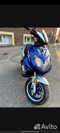 Продам скутор Stels