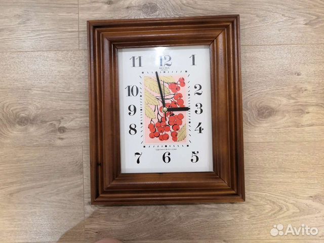 Часы настенные новые