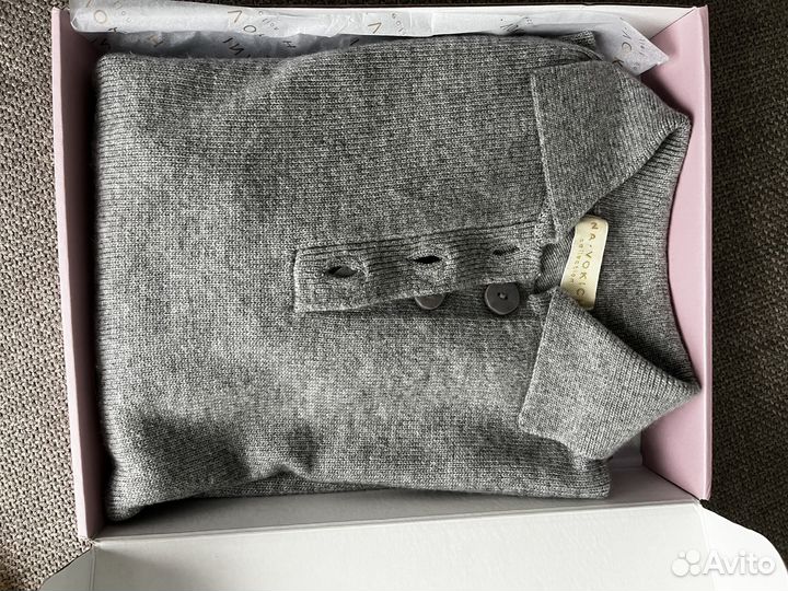 Свитер шерстяной женский