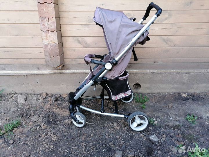Коляска детская четырёх колёсная