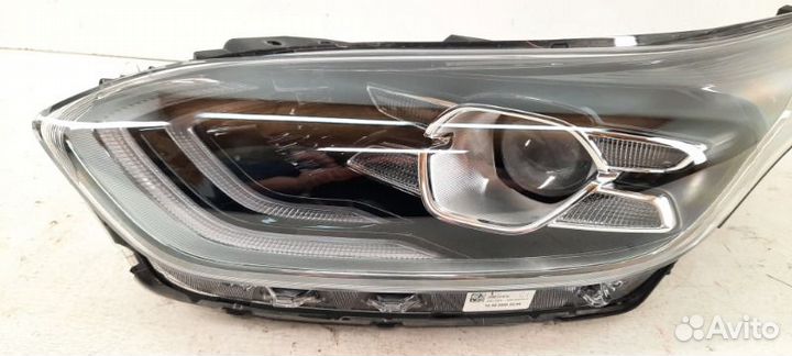 Фара левая Kia Ceed 3 2018-2021