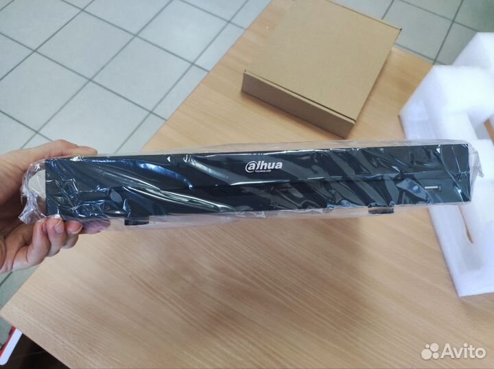 8-канальный видеорегистратор Dahua новый с ии
