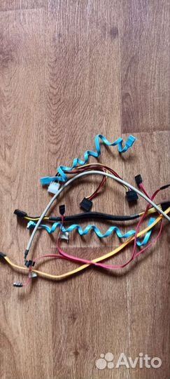 Запчасти-провода для компьютера