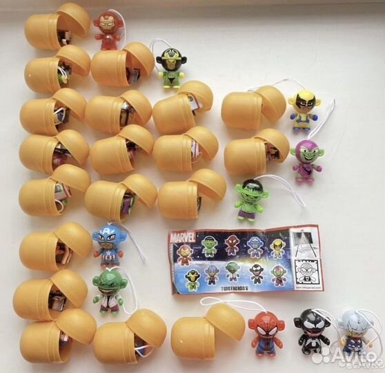 Киндер сюрприз 90-х и др. пакетом