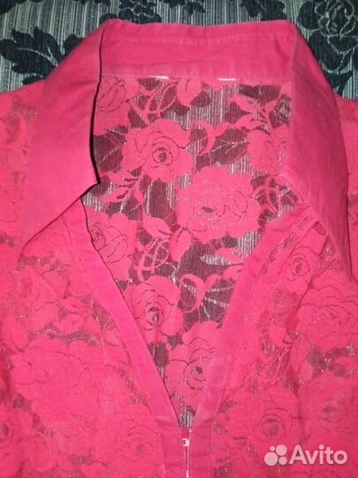 Блузы красная и в сеточку