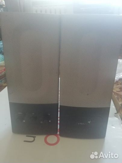 Колонки Genius SP-F200