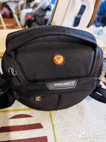 Сумка для фотоаппарата Vanguard 2 GO 12Z