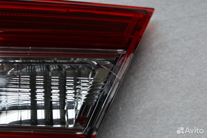Фонарь правый Toyota Camry 70 2018-н.в