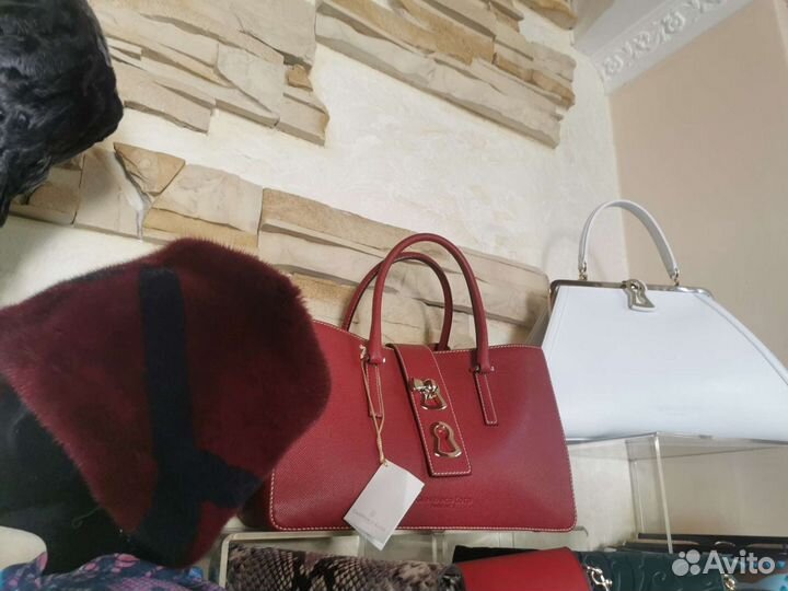 Италия оригинал новая с биркой