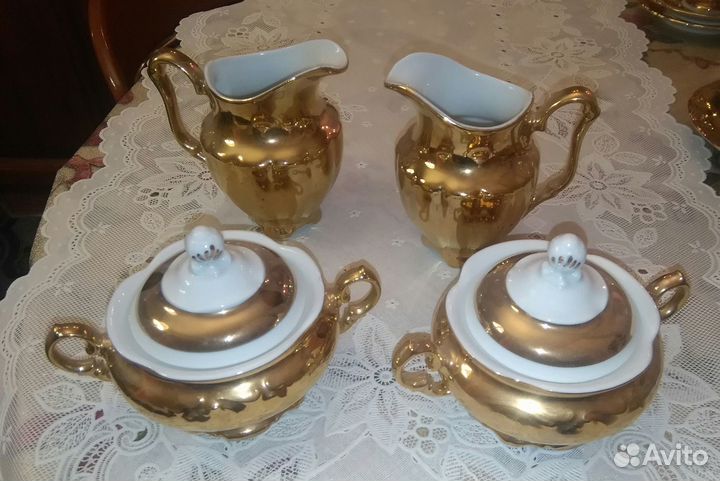 2 фарфоровых сервиза 